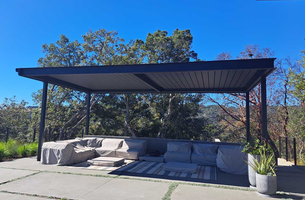 Modern bioclimatic pergola installed in Los Angeles